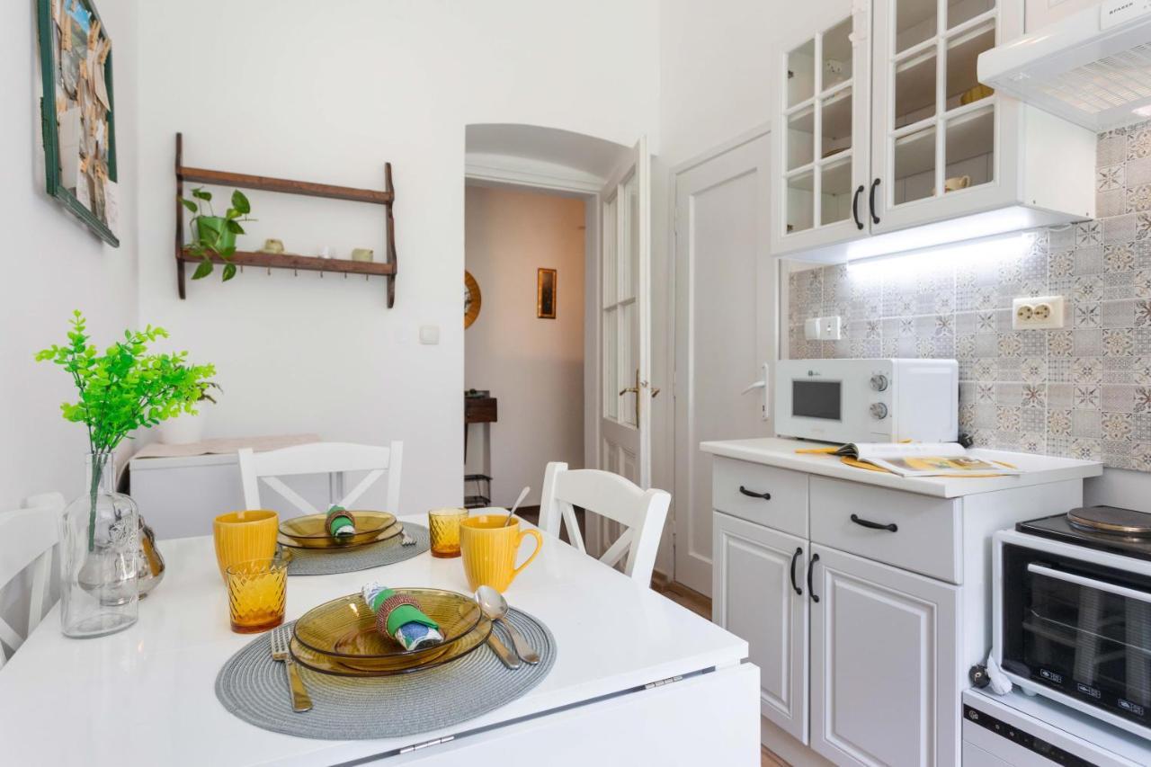 Cozy And Bright 1Bdr Apartment In The City Center! Zagreb Exterior photo